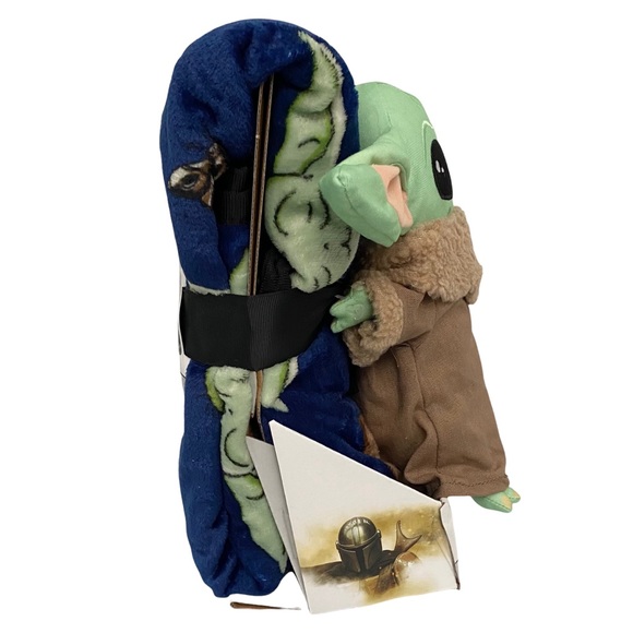 Throw Blanket 46”x60” & Plush Mandalorian The Child Star Wars - Picture 7 of 13
